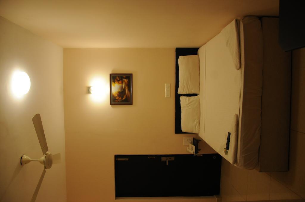 Hotel Sri Krishna Residency Udupi Esterno foto