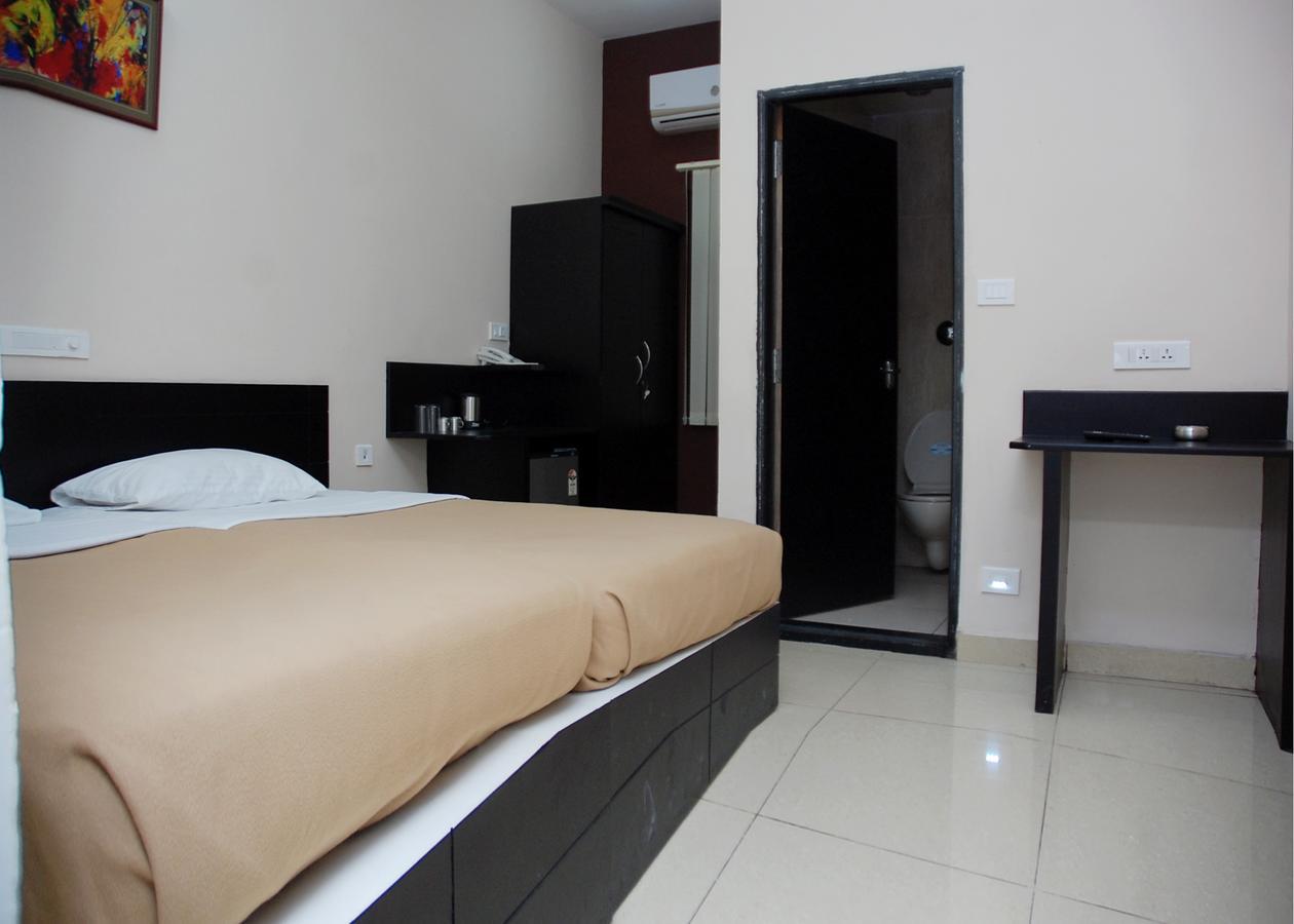 Hotel Sri Krishna Residency Udupi Esterno foto